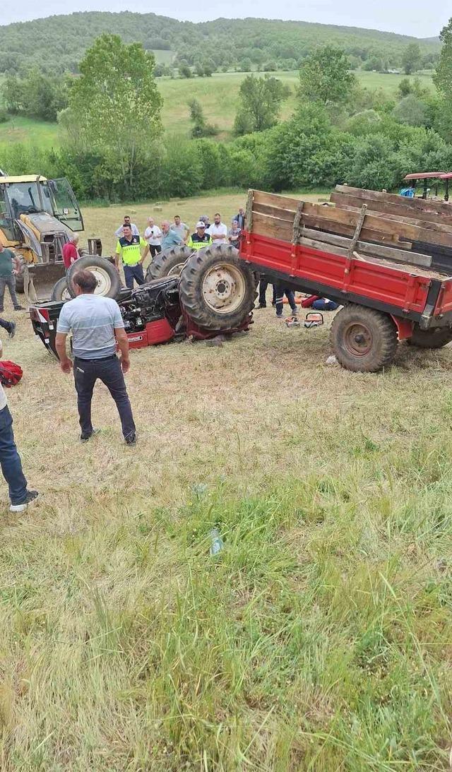 Bilecik’te devrilen traktörün altında kalan sürücü ağır yaralandı 1