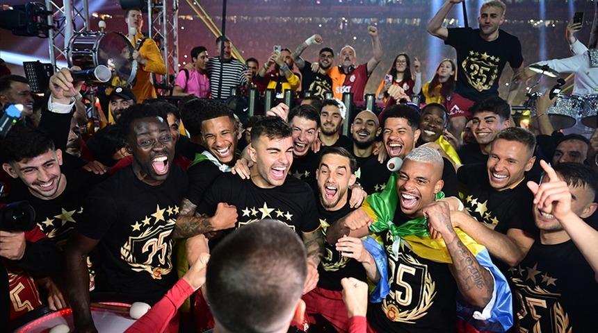 Galatasaraylı iş adamları şampiyonluk kutlaması için çok sürpriz bir adres seçti!