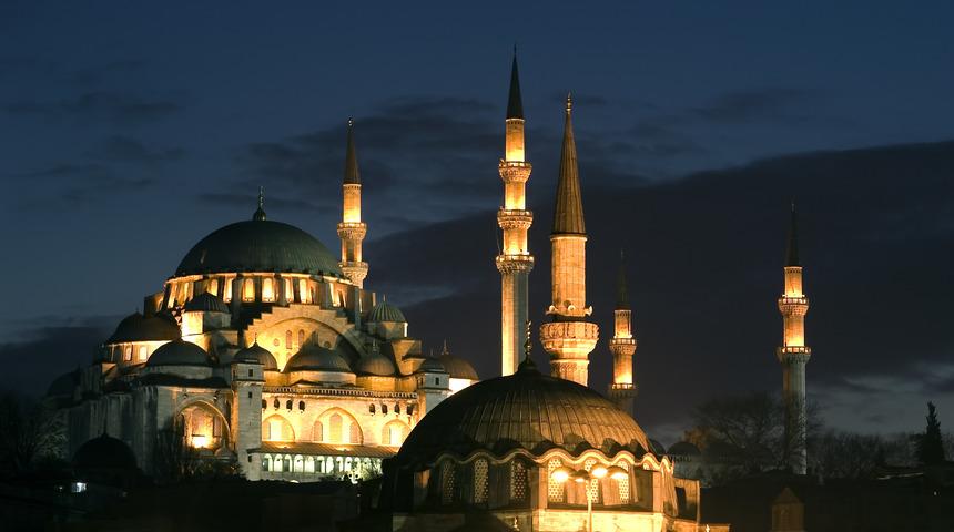 İstanbul ezan vakitleri nasıl öğrenilir? Diyanet'e göre İstanbul ezan vakitlerini nasıl ve nereden öğrenebilirim?