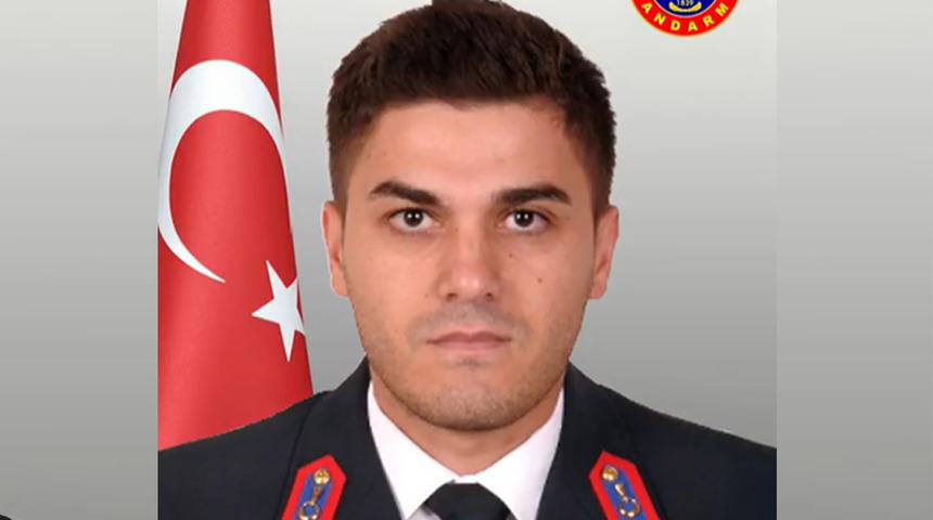 Bakan Yerlikaya açıkladı... Şüpheliyi yakalarken yaralanan Jandarma Astsubay Kıdemli Çavuş Emre Polat hastanede şehit oldu