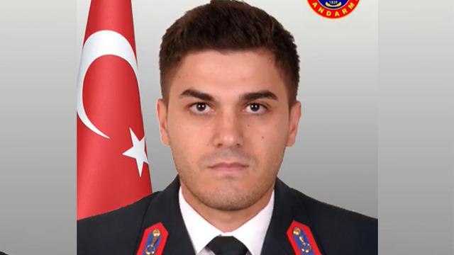 Bakan Yerlikaya açıkladı... Şüpheliyi yakalarken yaralanan Jandarma Astsubay Kıdemli Çavuş Emre Polat hastanede şehit oldu
