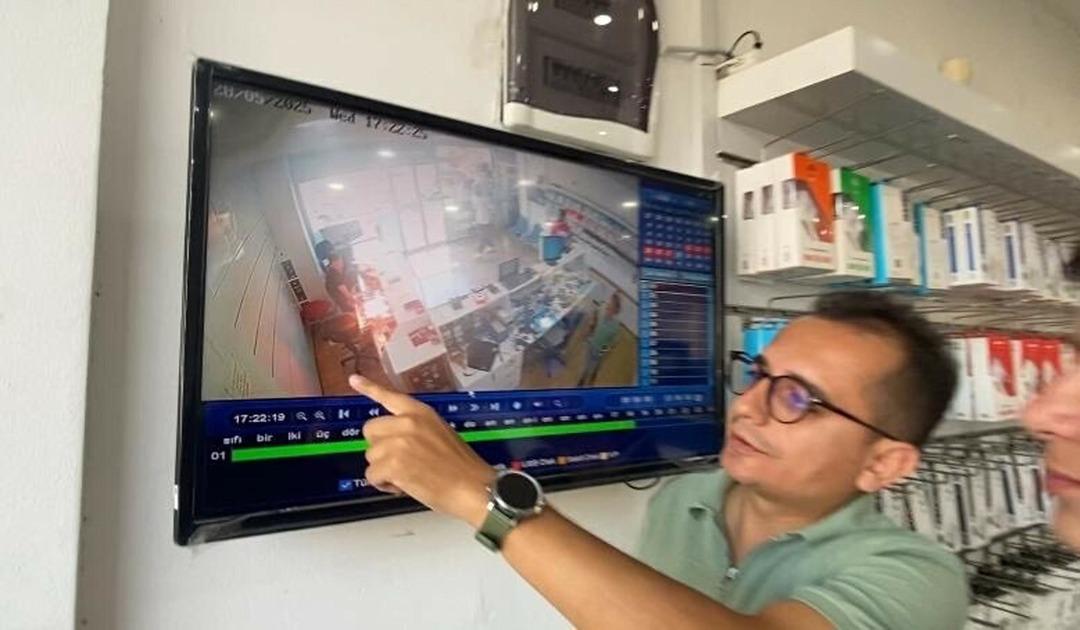 1200xauto Bir anda oldu! Tamir sırasında patlayıp alev aldı: Yanmaktan son anda kurtuldu