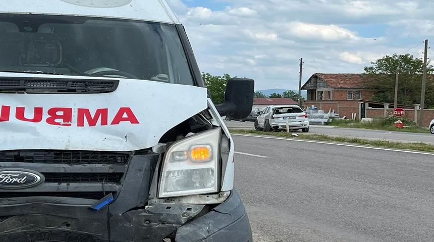 Kastamonu’da ambulans ile cip çarpıştı: 4 yaralı