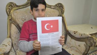 Öğretmen, İstiklal Marşı'nı okuyamayan öğrenciyi dövdü! 