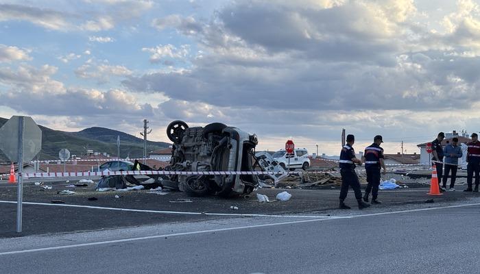 Çankırı'da takla atan otomobildeki 1 kişi öldü, 3 kişi yaralandı