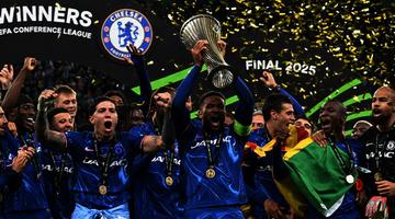 Chelsea Konferans Ligi kupasını kazanarak tarihe geçti! Bunu başarabilen başka bir takım yok...