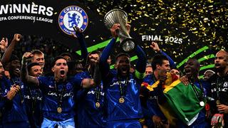 Chelsea Konferans Ligi kupasını kazanarak tarihe geçti! Bunu başarabilen başka bir takım yok...