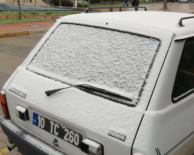 Güney Marmara’ya mart karı yağdı