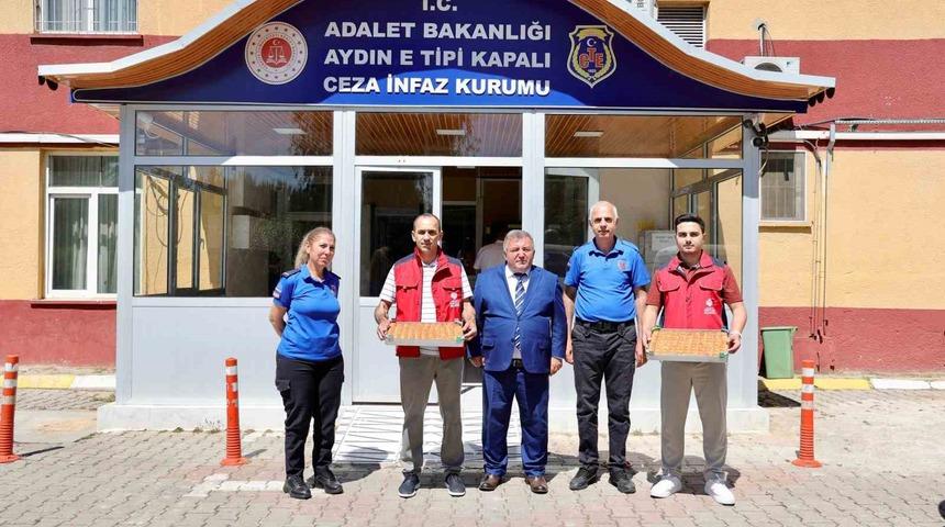 Aydın’da mahkumlara cevizli baklava ikramı