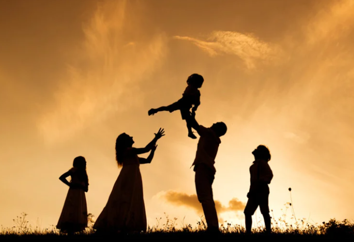 Evde seni en çok kollayan ve savunan kimdir?