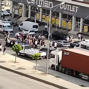 İzmir'in Torbalı ilçesinde seyir halotomobile pompalı tüfekli saldırı: 3 ölü, 1 yaralı
