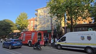 Çekmeköy'de apartman dairesinde yangın! 1 kişi hayatını kaybetti