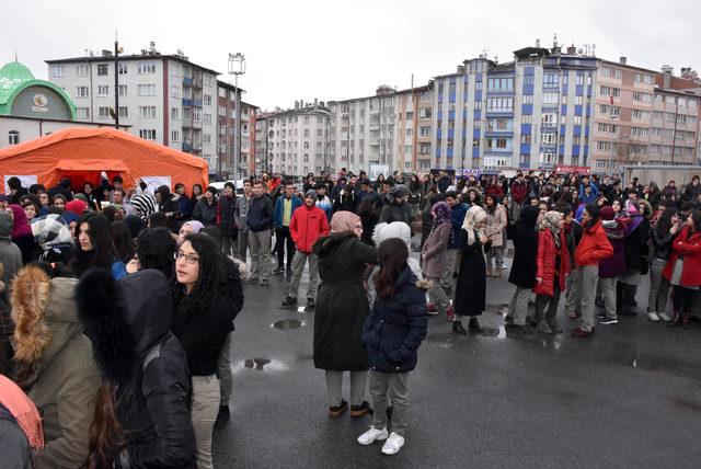 Okuldaki tatbikat gerçeğini aratmadı