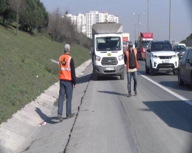 TEM'de kaza: 1 kişi ağır yaralandı