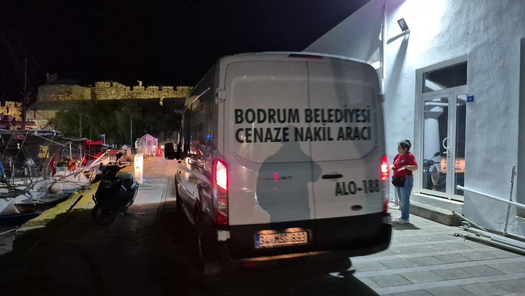 Bodrum da korkunç olay! Ayağına ağırlık bağlayıp denize atladı... 3