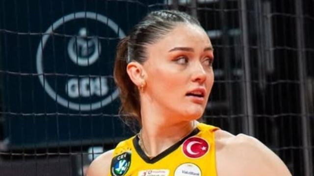 Davet tarzı olay oldu! Bakan bir daha baktı