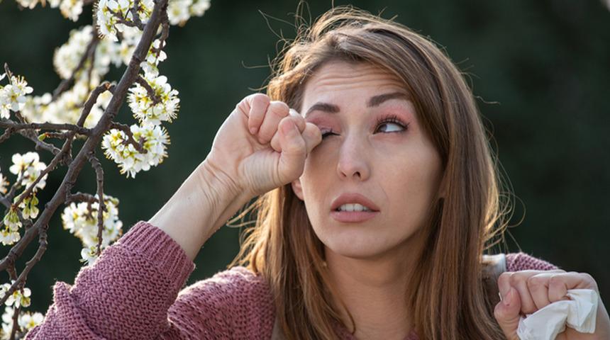 Göz nezlesine karşı ilk kural: Kaşımayın! Göz kaşıntısına dikkat! Kalıcı göz hastalıklarına yol açabilir bahar gözünüze vurmasın
