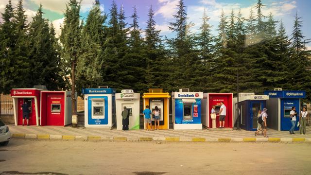 ATM'den para çekmede yeni dönem 1 Ocak'ta başlayacak! 