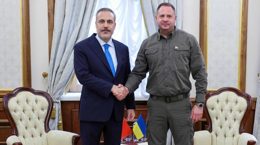 Bakan Fidan'dan Ukrayna Devlet Başkanlığı Ofisi Başkanı Yermak ile temas