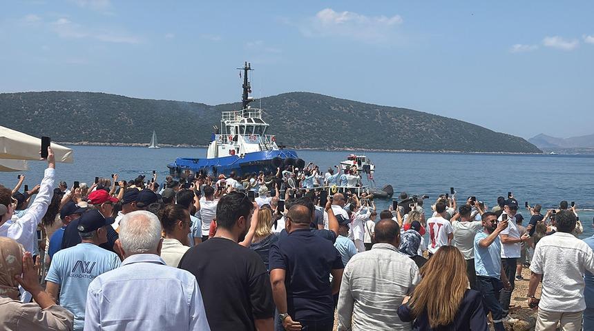 Bodrum'da üretilen ultra lüks yat suya indirildi! 1,2 milyar lira değerinde...