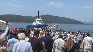 Bodrum'da üretilen ultra lüks yat suya indirildi! 1,2 milyar lira değerinde...