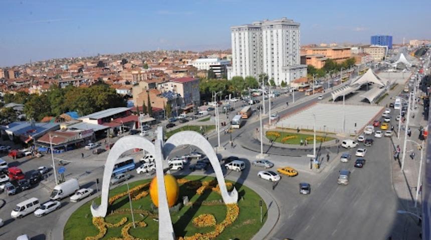 Doğanşehir’de tanker tarlaya devrildi, sürücü yaralandı 