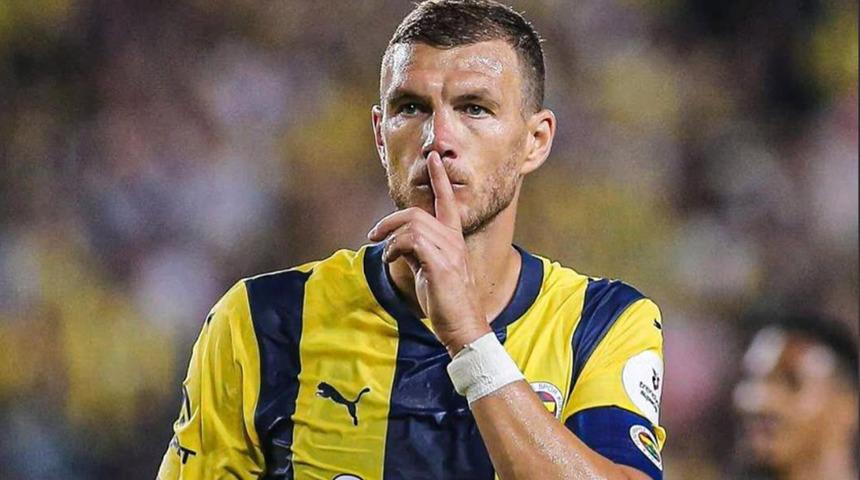 Fenerbahçe'nin yıldız golcüsü Dzeko, takımdan ayrıldığını resmen duyurdu!