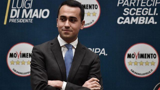 5 Yıldız Hareketi'nin lideri Luigi Di Maio