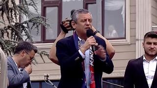 CHP Düzce mitingi... Ekrem İmamoğlu'nun mesajı okundu! Özel'den sert sözler: Bir santim eğilirsek millete diz çöktürürler