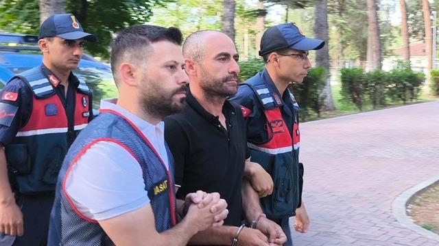 Fabrikaya işçi gibi gidip, 20 milyon değerinde eşya çalmış! Çaldıkları arasında kalorifer peteği de var musluk da...