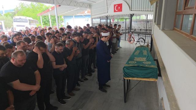 Baltayla öldürülen Mustafa toprağa verildi