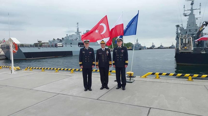 Deniz Kuvvetleri Komutanı Tatlıoğlu, Polonya Deniz Kuvvetleri Komutanı Ziemianski ile görüştü