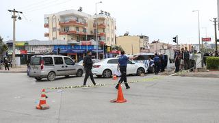 Antalya'da iki grup arasında çıkan kavgada 4 kişi yaralandı