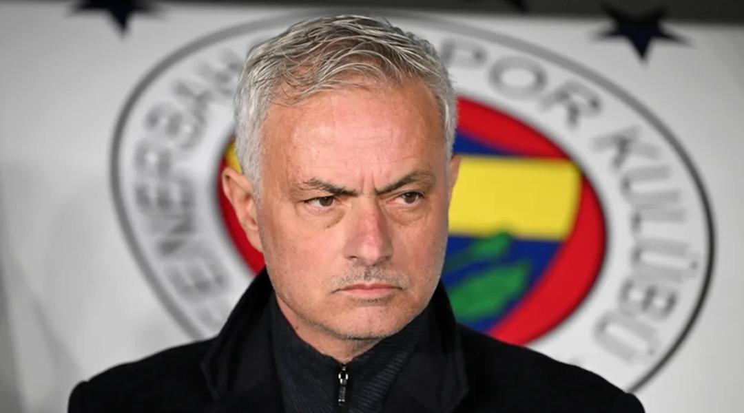 Fenerbahçe Teknik Direktörü Mourinho nun basın toplantısında olay:  Sorularımızı neden küçümsediniz?  1