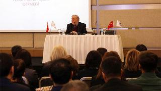 İlber Ortaylı: Cumhurbaşkanı'na yanlış bilgi veriliyor