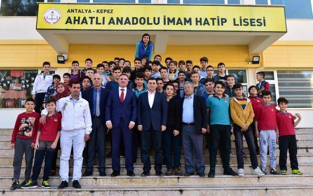 Tütüncü’den gençlere kariyer tavsiyesi