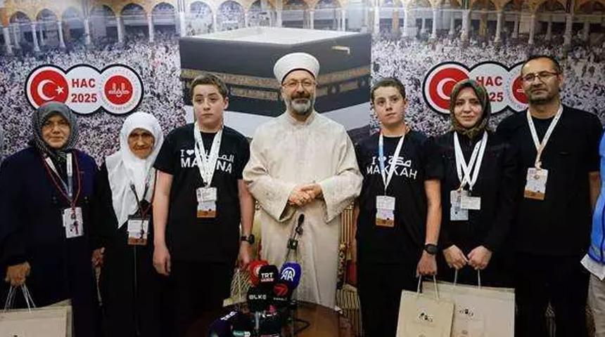Diyanet İşleri Başkanı Erbaş, Mekke'de Türk hacı adaylarıyla buluştu