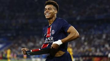 Paris Saint-Germain-Inter finalinde geceye tek başına damga vurdu! Tüm dünya onu konuşuyor... Bunu sadece 19 yaşında başardı!