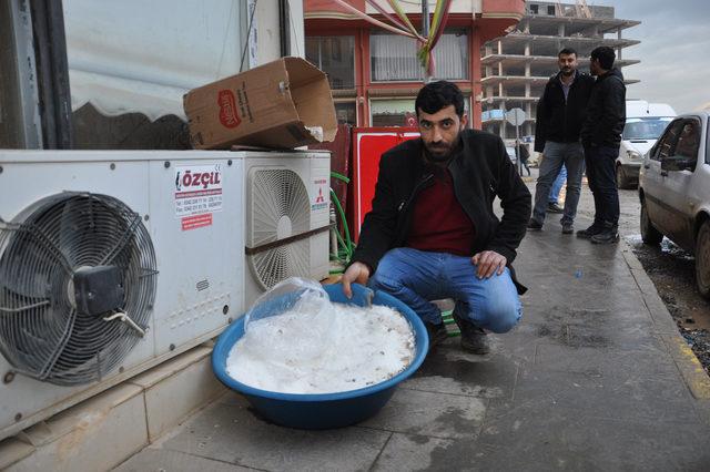 İslahiye'de 2 işyerinden 99 bin liralık hırsızlık kamerada