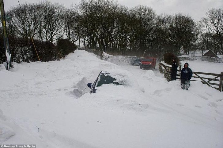 'Mart kapıdan baktırır kazma kürek yaktırır' sözünü doğrulayan kare bugün geldi! G4