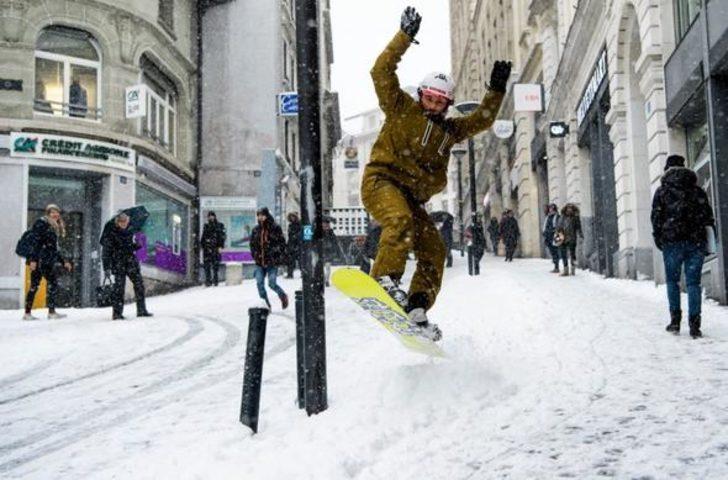 'Mart kapıdan baktırır kazma kürek yaktırır' sözünü doğrulayan kare bugün geldi! G5