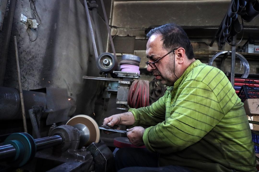 AA-20250601-38149919-38149910-TESCILLI_BURSA_BICAGI_URETICILERI_KURBAN_BAYRAMI_ONCESI_YOGUN_MESAI_YAPTI