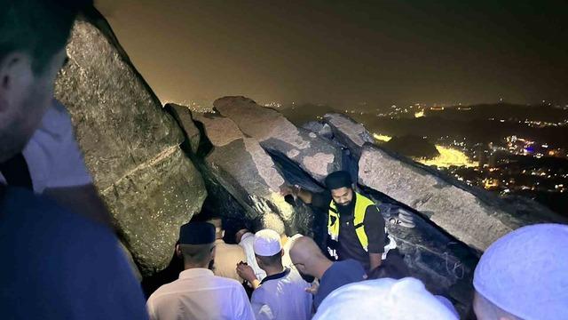Nur Dağı hacı adaylarının akınına uğruyor
