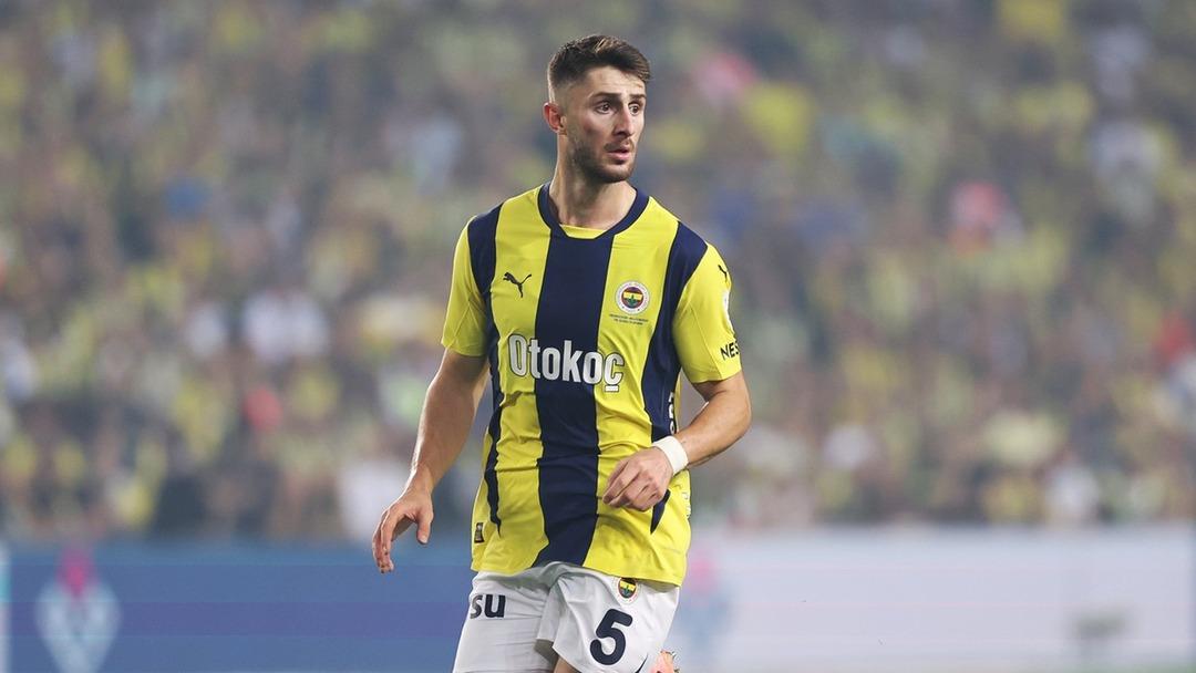 konyaspor-fenerbahce-maci-ismail-yuksek-ilk-11de-degil-titg (1)
