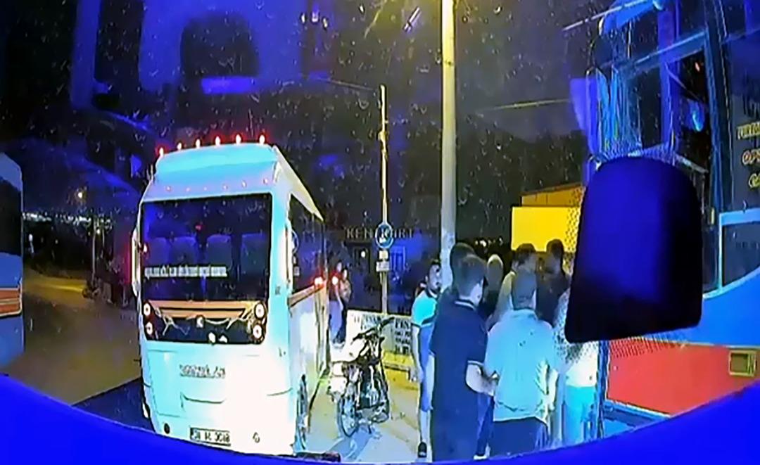 HATLARINA-DAHIL-EDILEN-OZEL-HALK-OTOBUSL_745036_219914