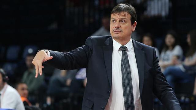 Olympiakos-Panathinaikos maçında teknik faul almıştı! Ergin Ataman nedenini açıkladı: Kimse benim ülkeme küfür edemez