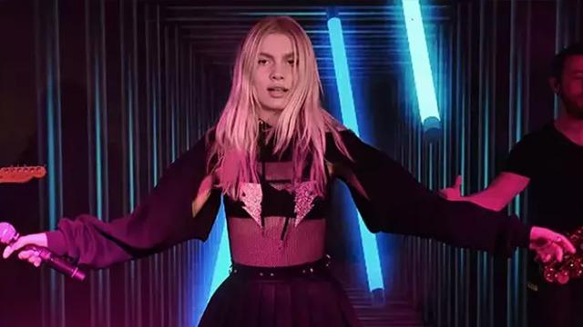 Iğdır Üniversitesi'nden Aleyna Tilki kararı! Mezuniyet Programı kapsamındaki konseri iptal edildi