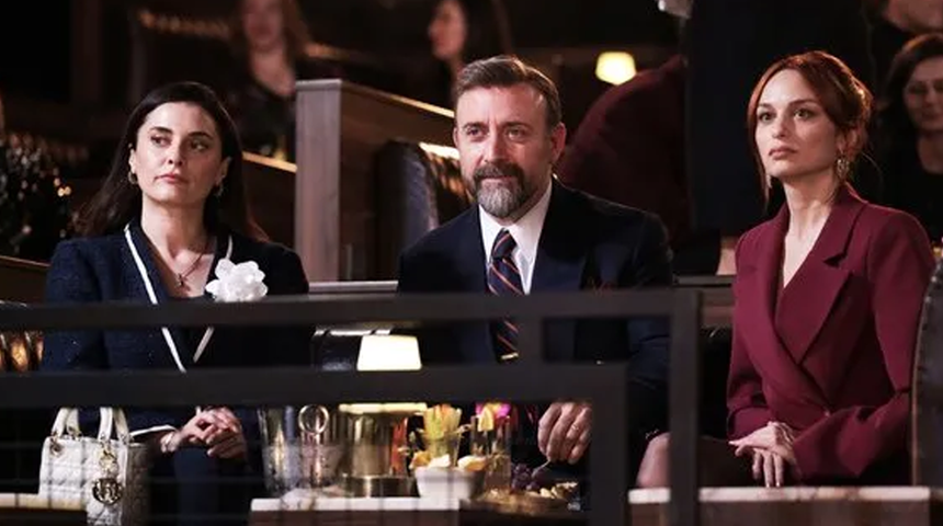 Kral Kaybederse'nin Özlem'i Nilperi Şahinkaya diziden ayrılıyor! İşte sebebi