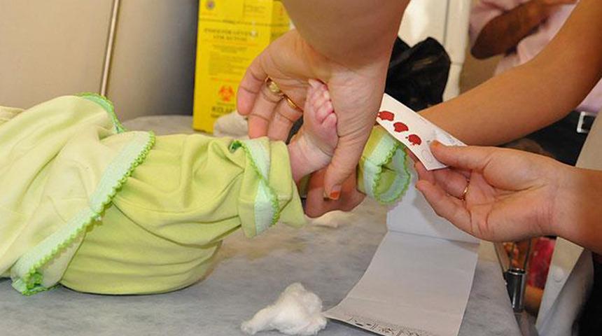 25 kişiden biri fenilketonüri taşıyıcısı! Her 6 bin 200 doğumda bir bebek bu hastalıkla dünyaya geliyor: Tedavi edilmeyen çocuklarda otizm, hiperaktivite, gelişim geriliğine neden olabilir...