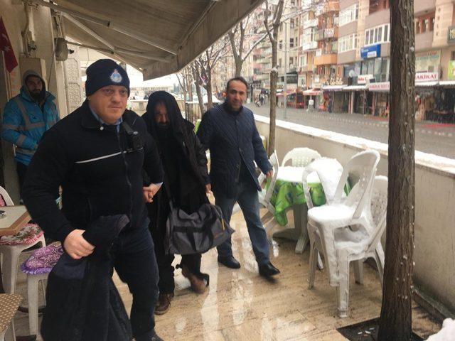 Kocaeli’de kimsesizlerin güvenliği belediye ekiplerine emanet